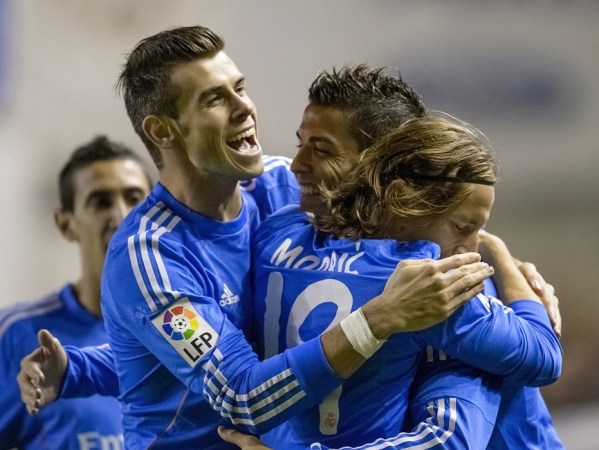 亚赛场上一 亚赛场上一