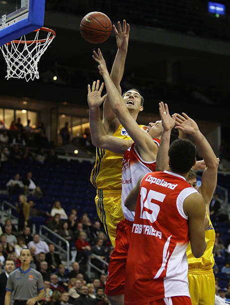 夺冠游行一 夺冠游行一