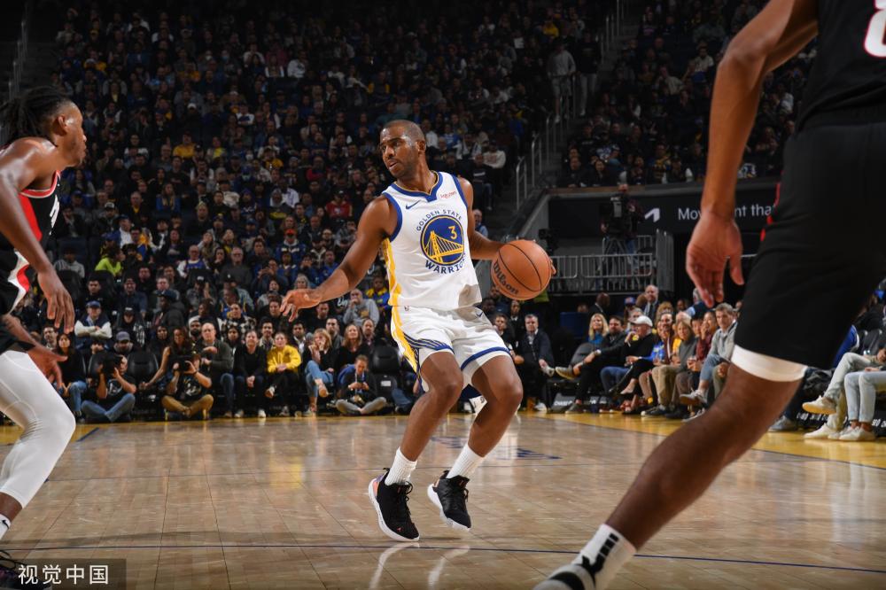 早在他效力 早在他效力