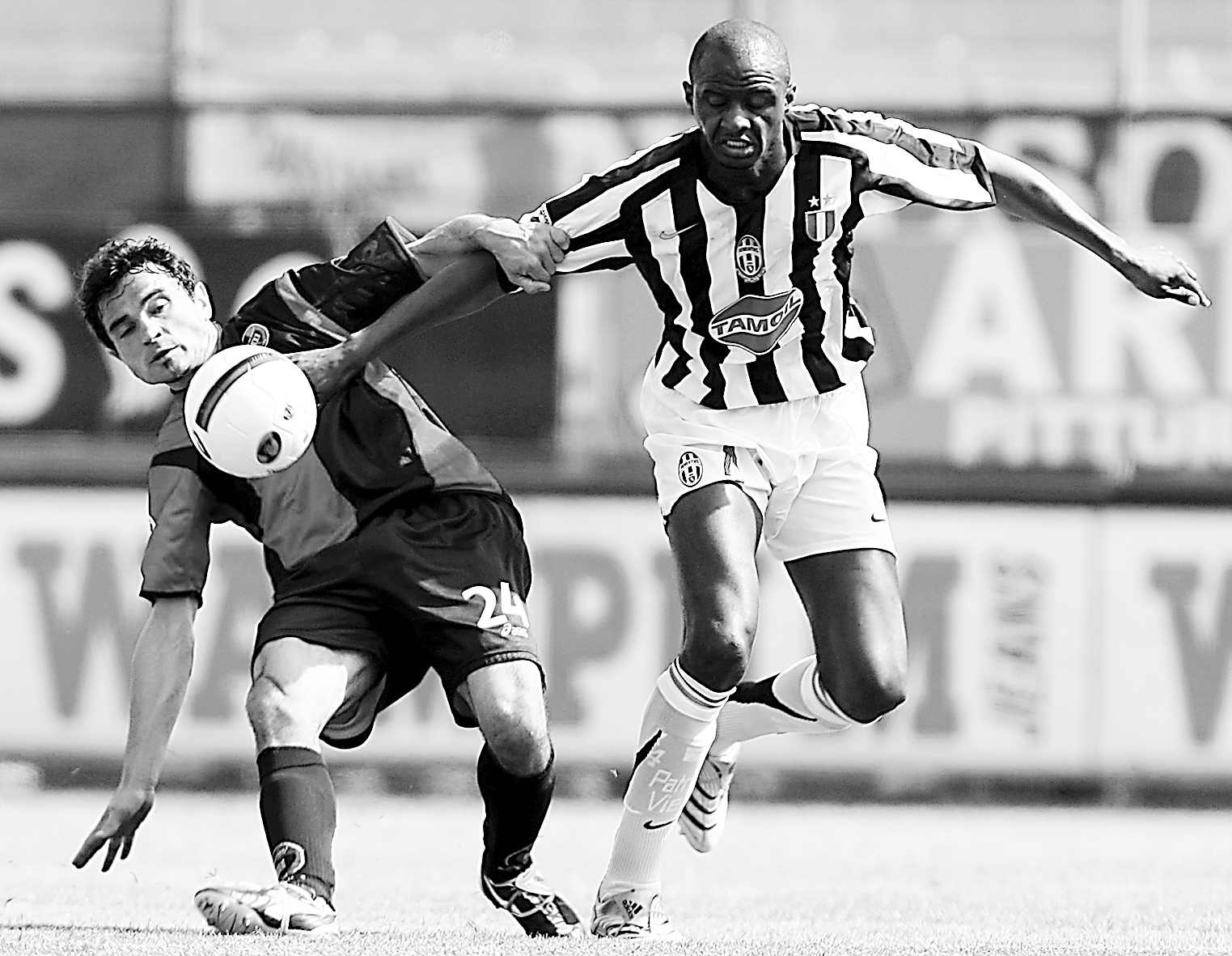 更标志着伊 更标志着伊